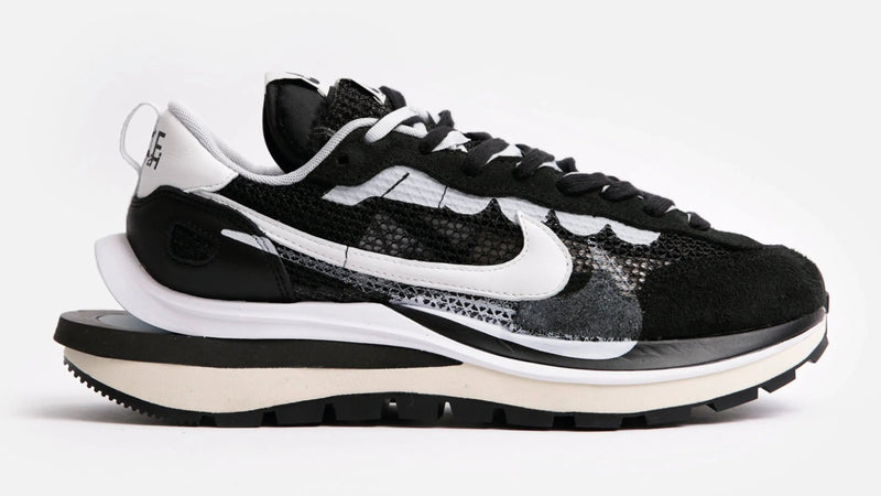 Nike VaporWaffle x Sacai (Black/Summit White-Pure Platinum) - Patta