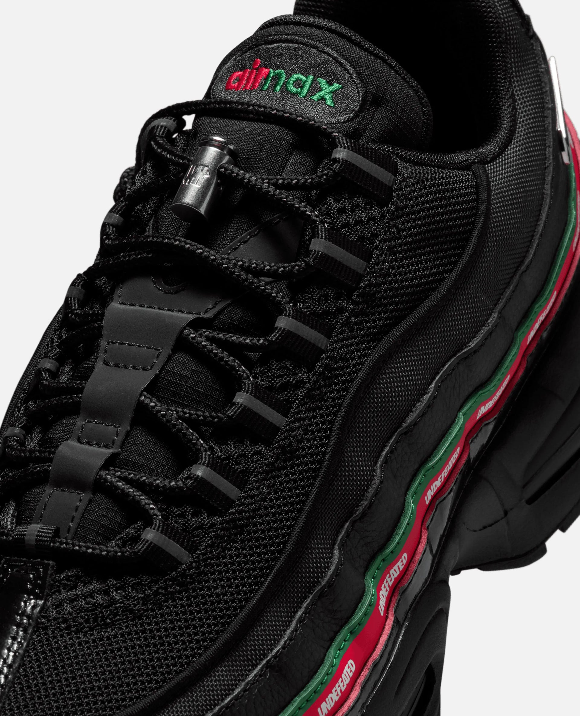Nike Air Max 95 x Undefeated (Black/Metallic Silver-Gorge Green) Nike