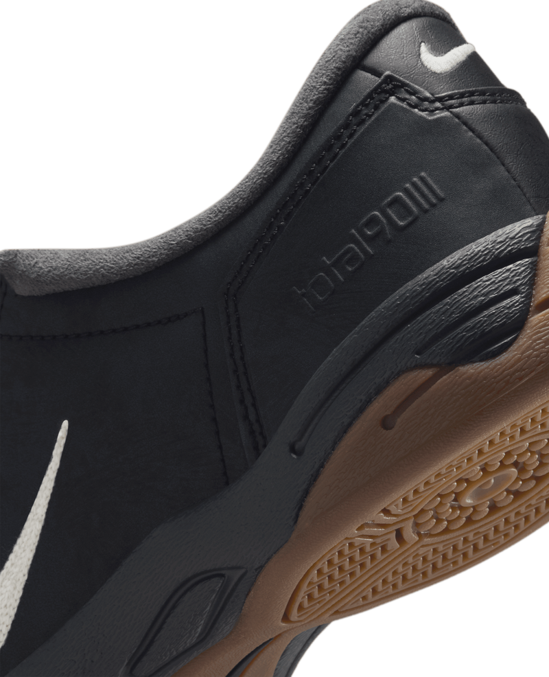 Nike WMNS Total 90 (Black/Coconut Milk-Gum Dark Brown)