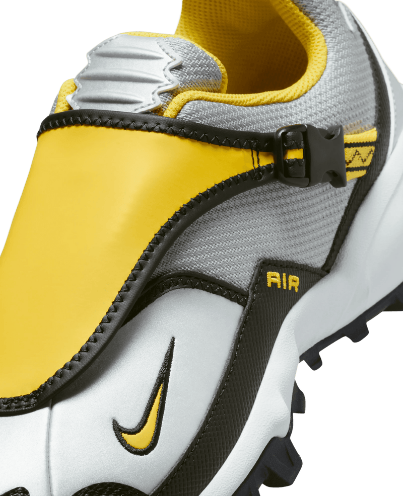 Nike ACG Phassad (Black/Yellow Zest - Metalic Silver) - Patta